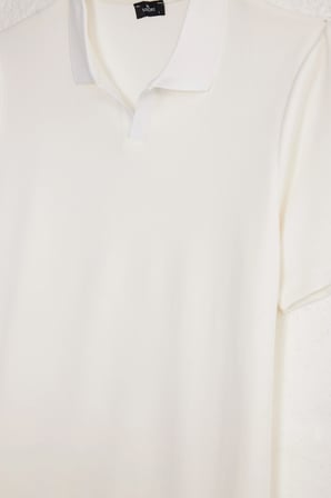 Erkek Slim Fit Dar Kesim Pamuklu Kısa Kollu Çizgili Ekru Polo V Yaka Tişört