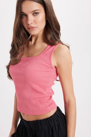 Kadın Slim Fit Dar Kesim Askılı Kare Yaka Pamuklu Pembe Crop Atlet