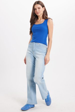 Kadın Slim Fit Dar Kesim Askılı Kare Yaka Pamuklu Saks Mavi Crop Atlet