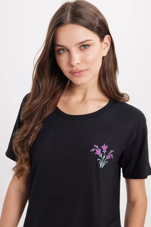 Kadın Standart Fit Normal Kesim Bisiklet Yaka Kısa Kollu Baskılı Siyah Pijama Takımı