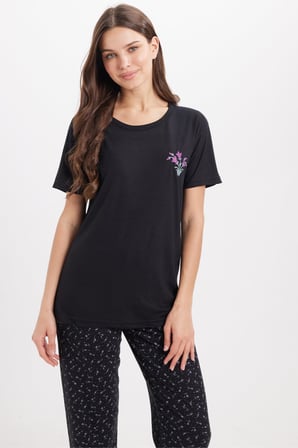 Kadın Standart Fit Normal Kesim Bisiklet Yaka Kısa Kollu Baskılı Siyah Pijama Takımı