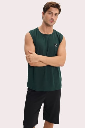 Erkek Standart Fit Normal Kesim Kolsuz Pamuklu Haki Tişört Siyah Şort Takım