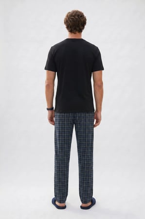 Erkek Standart Fit Normal Kesim Pamuklu Bisiklet Yaka Kısa Kollu Lastikli Siyah Pijama Takımı