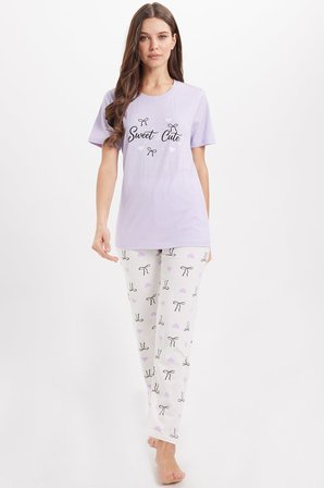 Kadın Regular Fit Klasik Kesim %100 Pamuk Bisiklet Yaka Kısa Kollu Baskılı Lila Pijama Takımı