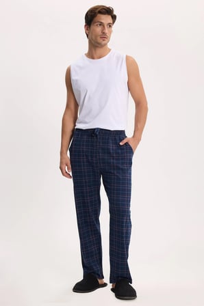 Erkek Standart Fit Normal Kesim Pamuklu Kareli Beli Bağcıklı Cepli  Lacivert Pijama Altı