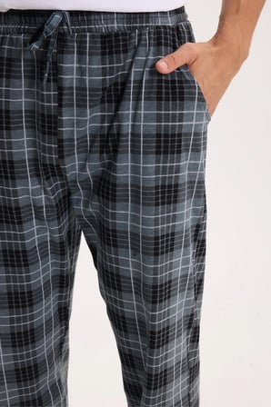Erkek Standart Fit Normal Kesim Pamuklu Kareli Beli Bağcıklı Cepli Gri Pijama Altı