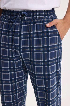 Erkek Standart Fit Normal Kesim Pamuklu Kareli Beli Bağcıklı Cepli  Lacivert Pijama Altı