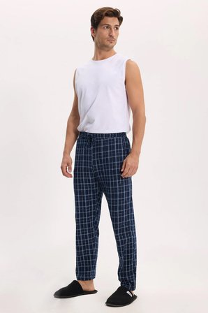 Erkek Standart Fit Normal Kesim Pamuklu Kareli Beli Bağcıklı Cepli  Lacivert Pijama Altı