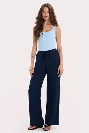 Kadın Slim Fit Dar Kesim Askılı Kare Yaka Sırtı Açık Sandy Kumaş Çıtçıtlı Mavi Body