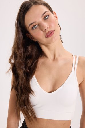 Kadın Slim Fit Dar Kesim Çapraz Bağlamalı Askılı V Yaka Ekru Crop 
