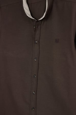 Regular Fit Rahat Kesim Oxford Doku Uzun Kollu Düğmeli Yaka Pamuklu Koyu Kahve Erkek Gömlek