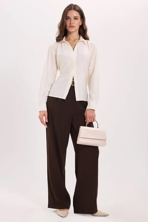 Kadın Slim Fit Dar Kesim Bel ve Sırt Bağlamalı Ekru Gömlek 