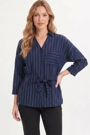 Kadın Oversize Geniş Kesim Uzun Kollu Pamuklu Beli Kuşaklı Çizgili Cepli Lacivert Gömlek 