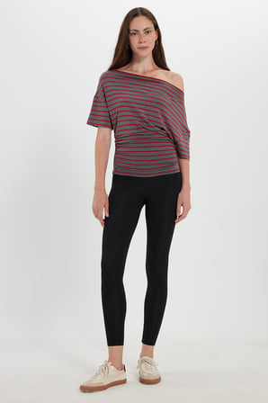 Kadın Regular Fit Klasik Kesim Asimetrik Yaka Yarasa Kol Çizgili Likralı Bordo Viskon Crop Bluz