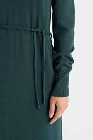 DeFacto Regular Fit Yarım Balıkçı Yaka Basic Düz Yırtmaçlı Uzun Kollu Maxi Triko Elbise A9807AX24WNGN956