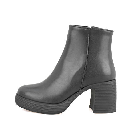 Kadın Siyah Topuklu Bot