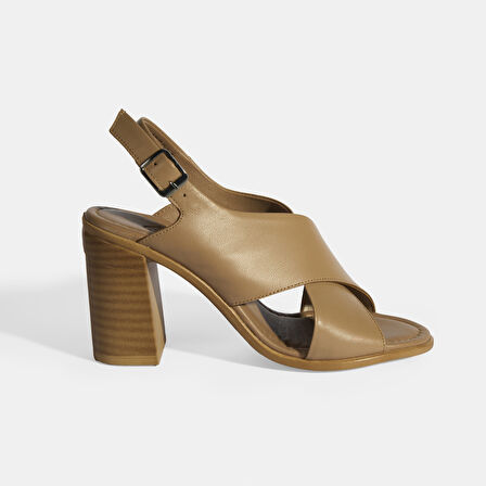 Kahve Kadın Toka Detaylı Slingback Deri Sandalet