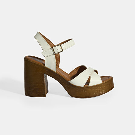 Beyaz Kadın Toka Detaylı Slingback Deri Sandalet