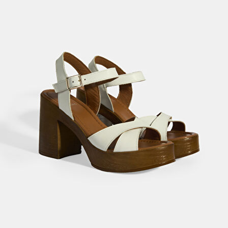 Beyaz Kadın Toka Detaylı Slingback Deri Sandalet