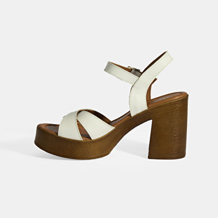 Beyaz Kadın Toka Detaylı Slingback Deri Sandalet