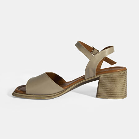 Vizon Kadın Toka Detaylı Slingback Deri Sandalet
