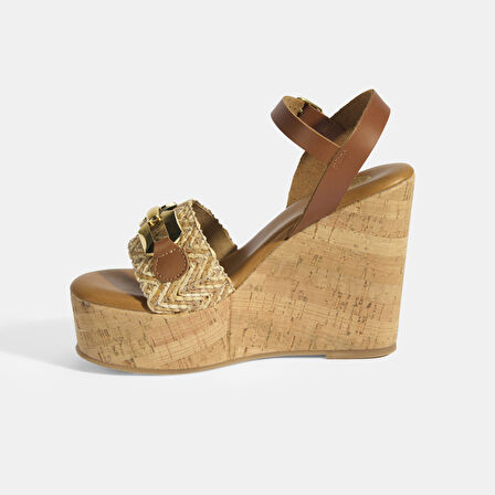 Kadın Kahve Toka Aksesuarlı Deri Detaylı Slingback Dolgu Topuklu Sandalet