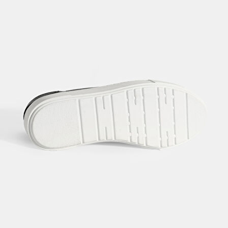 Kadın Siyah Bağcıklı Deri Günlük Ayakkabı