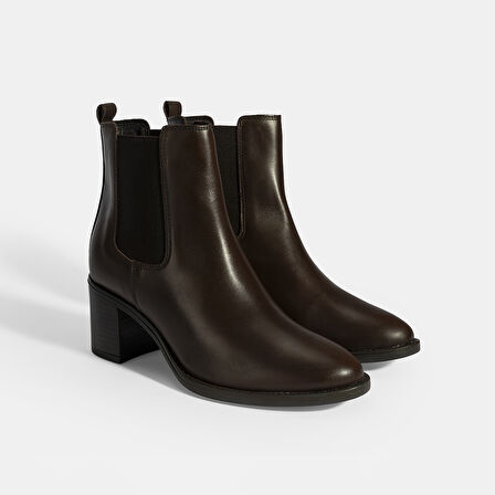 Kadın Kahve Lastikli Topuklu Deri Bot