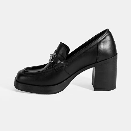 Kadın Siyah Metal Toka Detaylı Kalın Topuklu Loafer