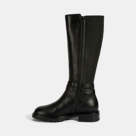 Kadın Siyah Metal Toka Detaylı Deri Çizme