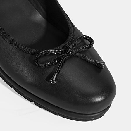 Kadın Siyah Fiyonk Detaylı DesaComfort Deri Ayakkabı