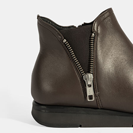 Kadın Kahve Fermuarlı DesaComfort Deri Bot