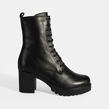 Kadın Siyah Bağcıklı Kalın Topuklu Deri Bot