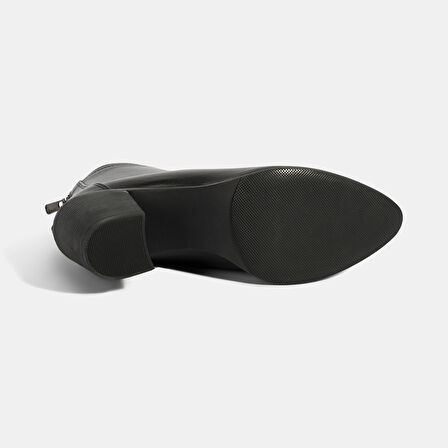 Kadın Siyah Kalın Topuklu Deri Bot