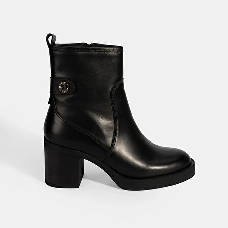 Kadın Siyah Kalın Topuklu Deri Bot