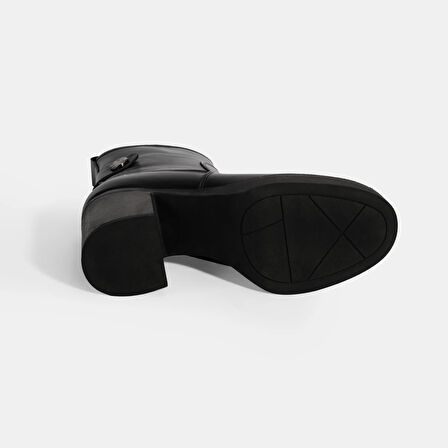 Kadın Siyah Kalın Topuklu Deri Bot