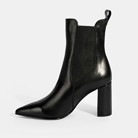 Kadın Siyah Lastikli Topuklu Deri Bot