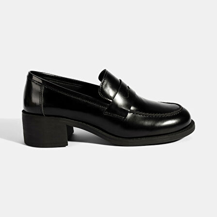 Kadın Siyah Topuklu Deri Loafer