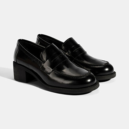 Kadın Siyah Topuklu Deri Loafer