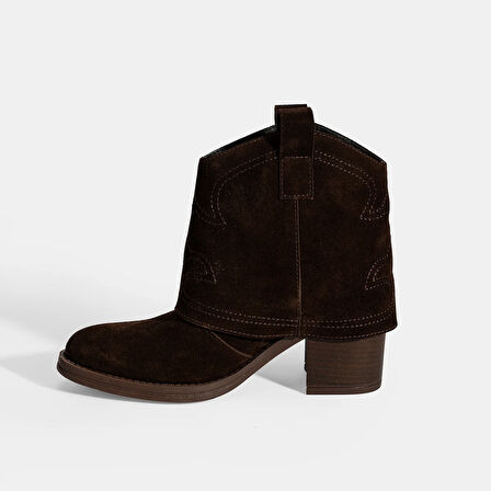 Kadın Kahve İşleme Detaylı Kalın Topuklu Bot