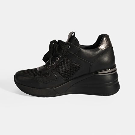 Kadın Siyah Bağcıklı Dolgu Topuklu Spor Ayakkabı