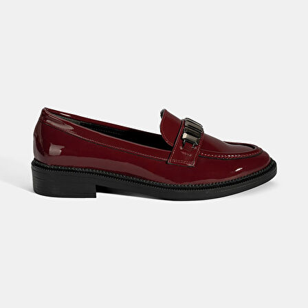 Kadın Bordo Metal Aksesuarlı Loafer