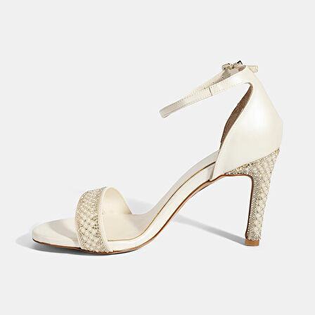 Kadın Beyaz Ayarlanabilir Tokalı Taşlı Topuklu Abiye Sandalet