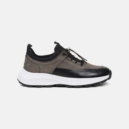 Erkek Siyah Lastik Bağcıklı Kalın Tabanlı Deri Sneaker