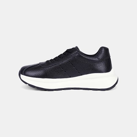 Kadın Siyah Bağcıklı Kalın Tabanlı Deri Sneaker
