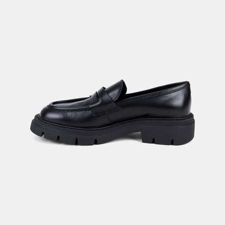 Kadın Siyah Kalın Dişli Tabanlı Klasik Deri Loafer