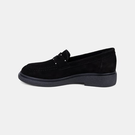 Kadın Siyah Metal Zımba Detaylı Süet Loafer