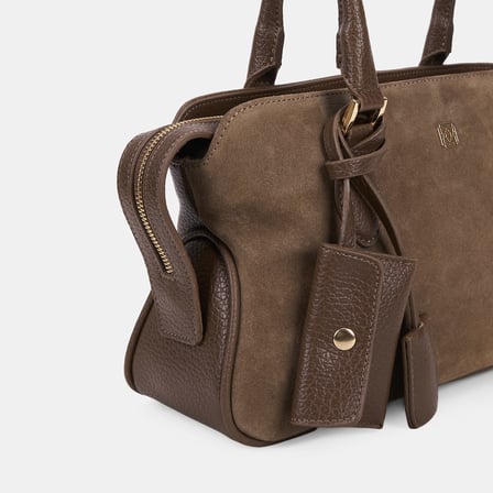 Kadın Vizon Mini Charm Aksesuarlı Süet Dokulu Omuz Çantası