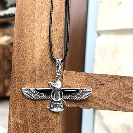 Oniks ve Markazit Taşlı Büyük Boy Unisex Ahura Mazda Gümüş Kolye