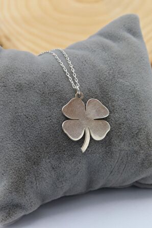 Yonca Model Zarif Gümüş Kolye 201020209